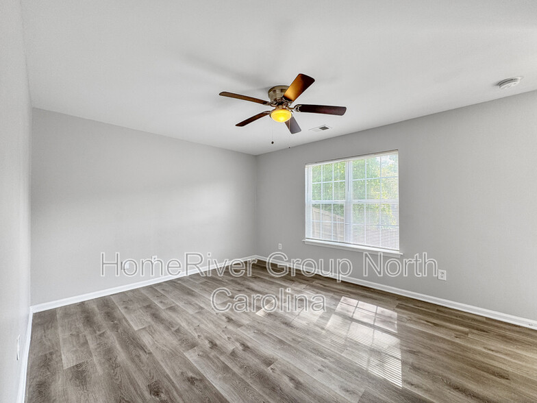 Building Photo - 1437 Crandon Dr