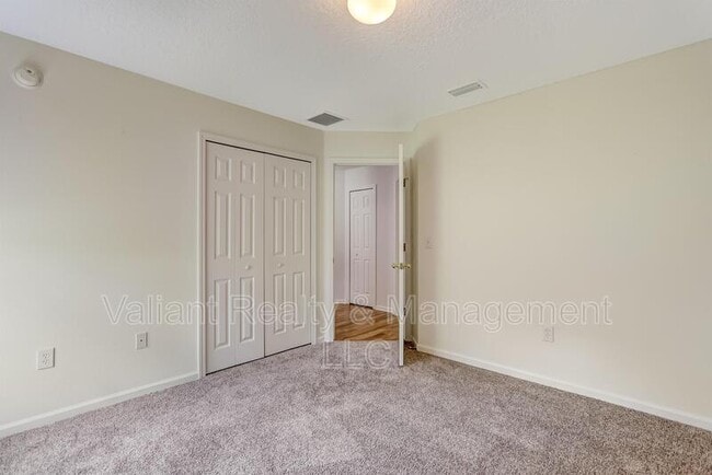 Building Photo - 608 Birchbark Trail