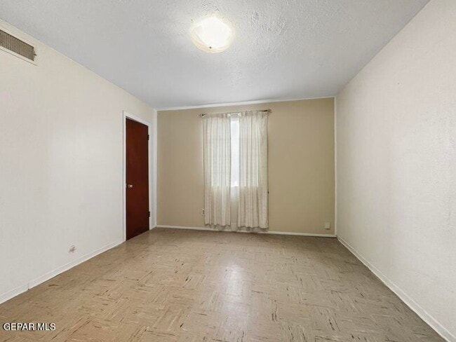 Building Photo - 9351 Carranza Dr