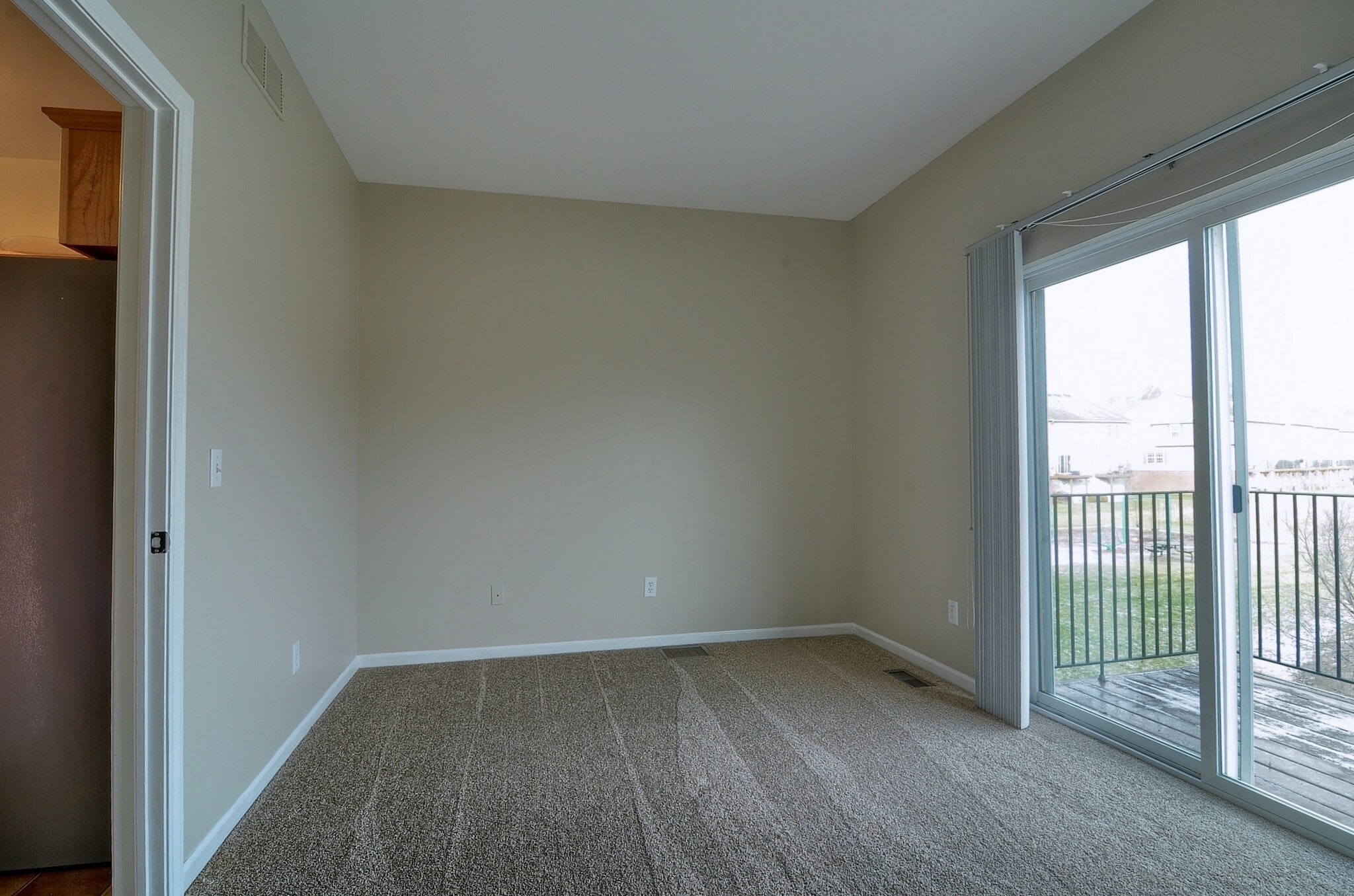 Building Photo - 2136 Knotty Pine