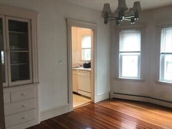 Building Photo - 145 Winsor Ave