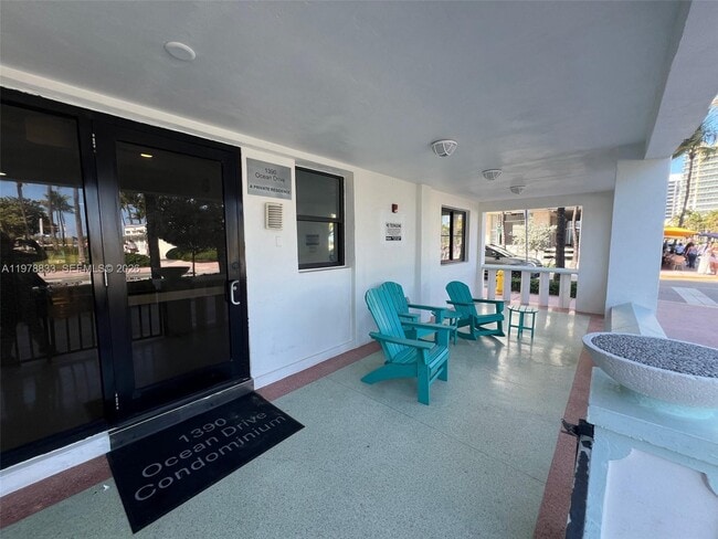 Building Photo - 1390 Ocean Dr