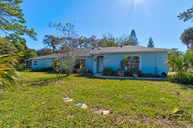 Building Photo - 5505 Magnolia Ave