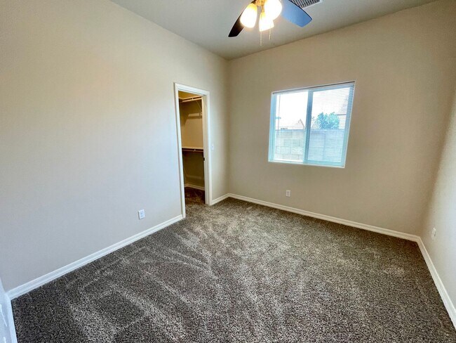 Building Photo - Centrally Located 3BR Home Near Airway Ave | Granite Kitchen, 2-Car Garage & Fenced Yard!