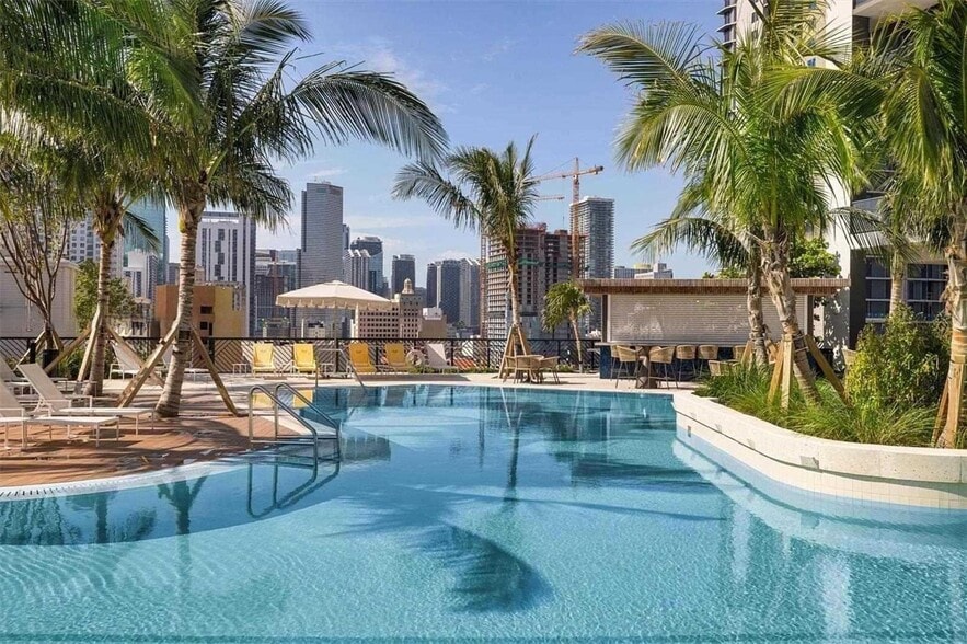 Building Photo - 159 NE 6th St