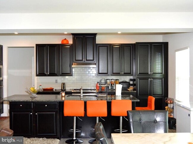 Building Photo - 5520 Ivy Hill Dr