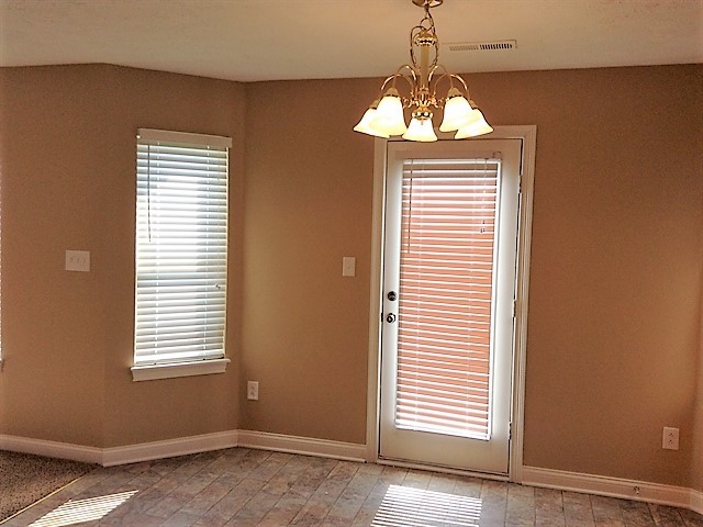 Building Photo - 1009 Palomino Pl