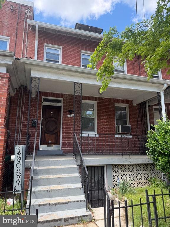 Building Photo - 1919 16th St SE