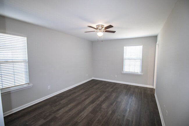 Building Photo - 311 Jones Mill Rd