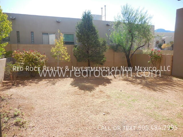 Building Photo - 6204 Sedona Dr NE