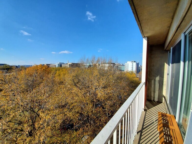 View from balcony - 800 4th St SW