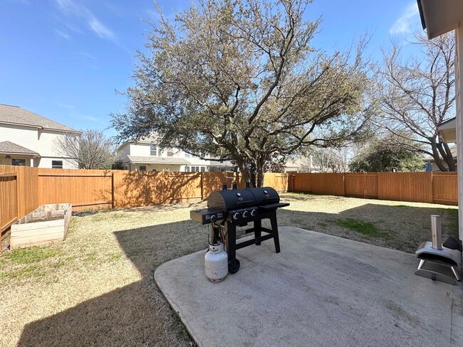 Building Photo - 3724 Pine Needle Cir