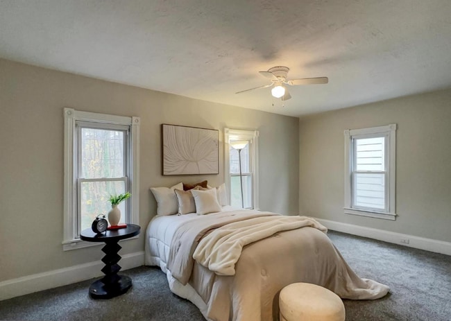 Building Photo - Bright 2 Bedroom, 1 Bath Home in Windsor, Pa!