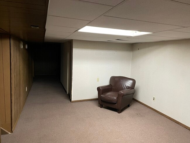 Building Photo - 660 Fairhaven Dr