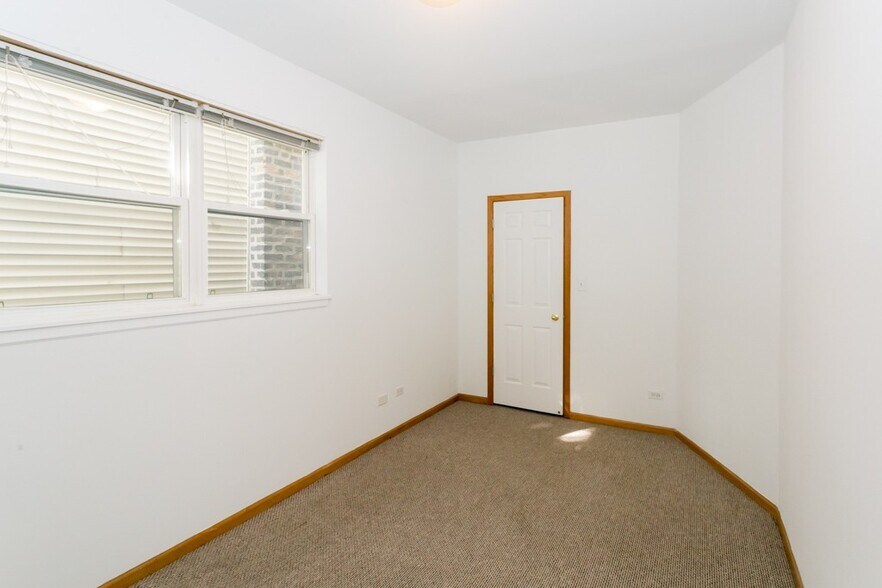 Building Photo - 1319 N Campbell Ave