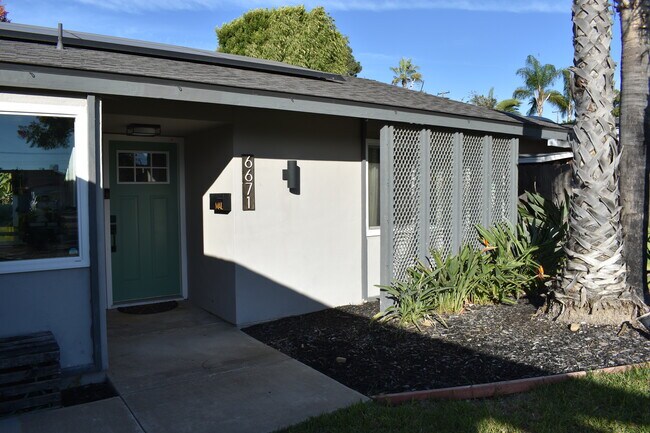 Building Photo - 6671 Jackson Dr