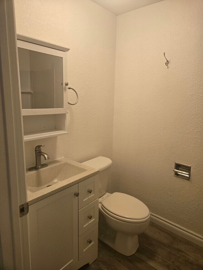 Building Photo - 2711/2713 N 10th Place