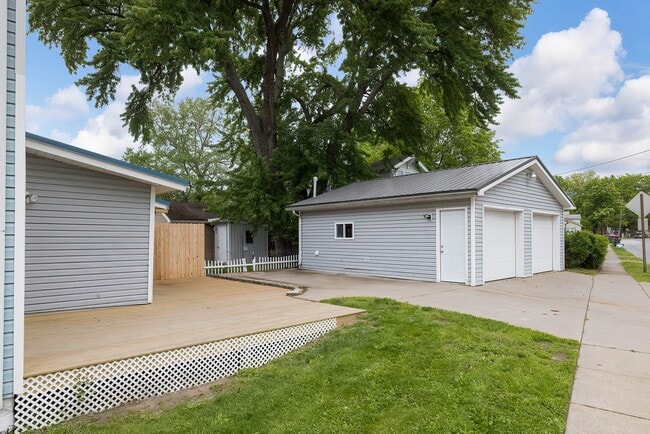 Building Photo - Remodeled  3 Bdrm Wesleyville Home w Workm...