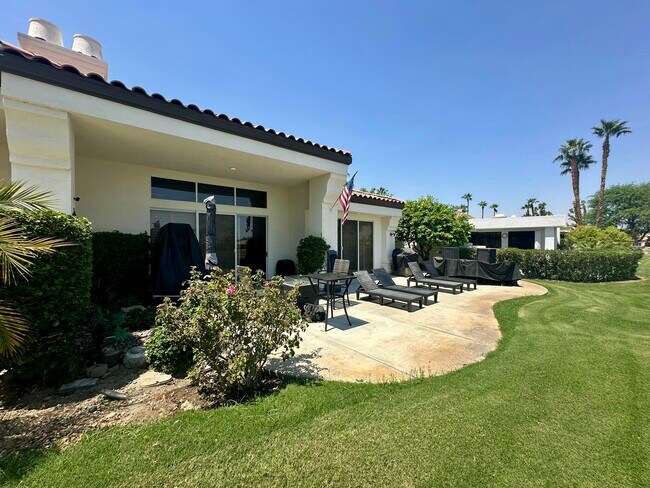 Building Photo - 57600 Interlachen