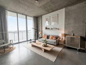 Building Photo - 300 S Australian Ave