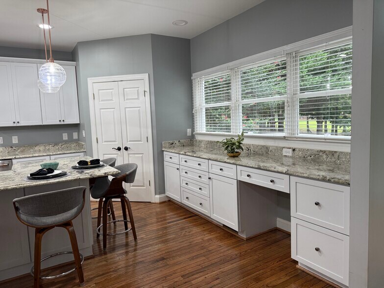 Building Photo - 11607 Fawn Lake Pky