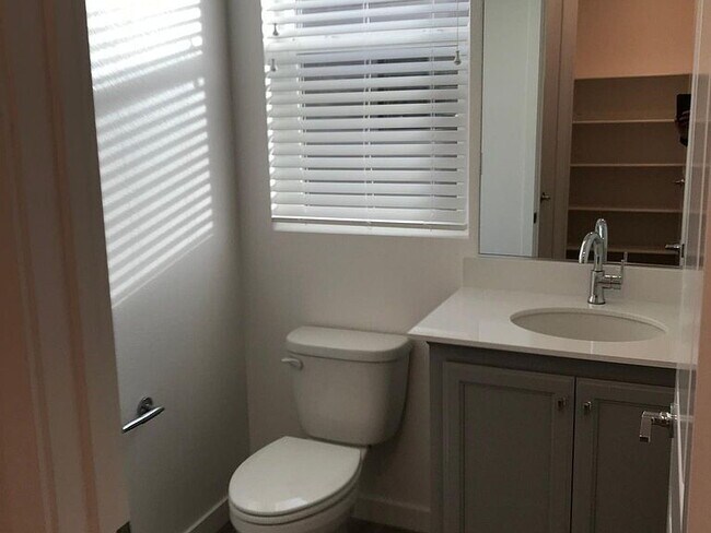 Building Photo - 3-Bedroom Gem with 2 Baths and 1,748 Sq Ft of Comfort in Dublin, CA!"