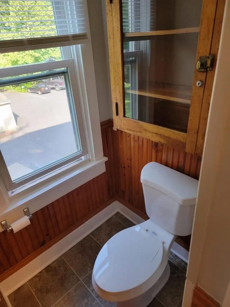 Building Photo - 390 N Clay Rd