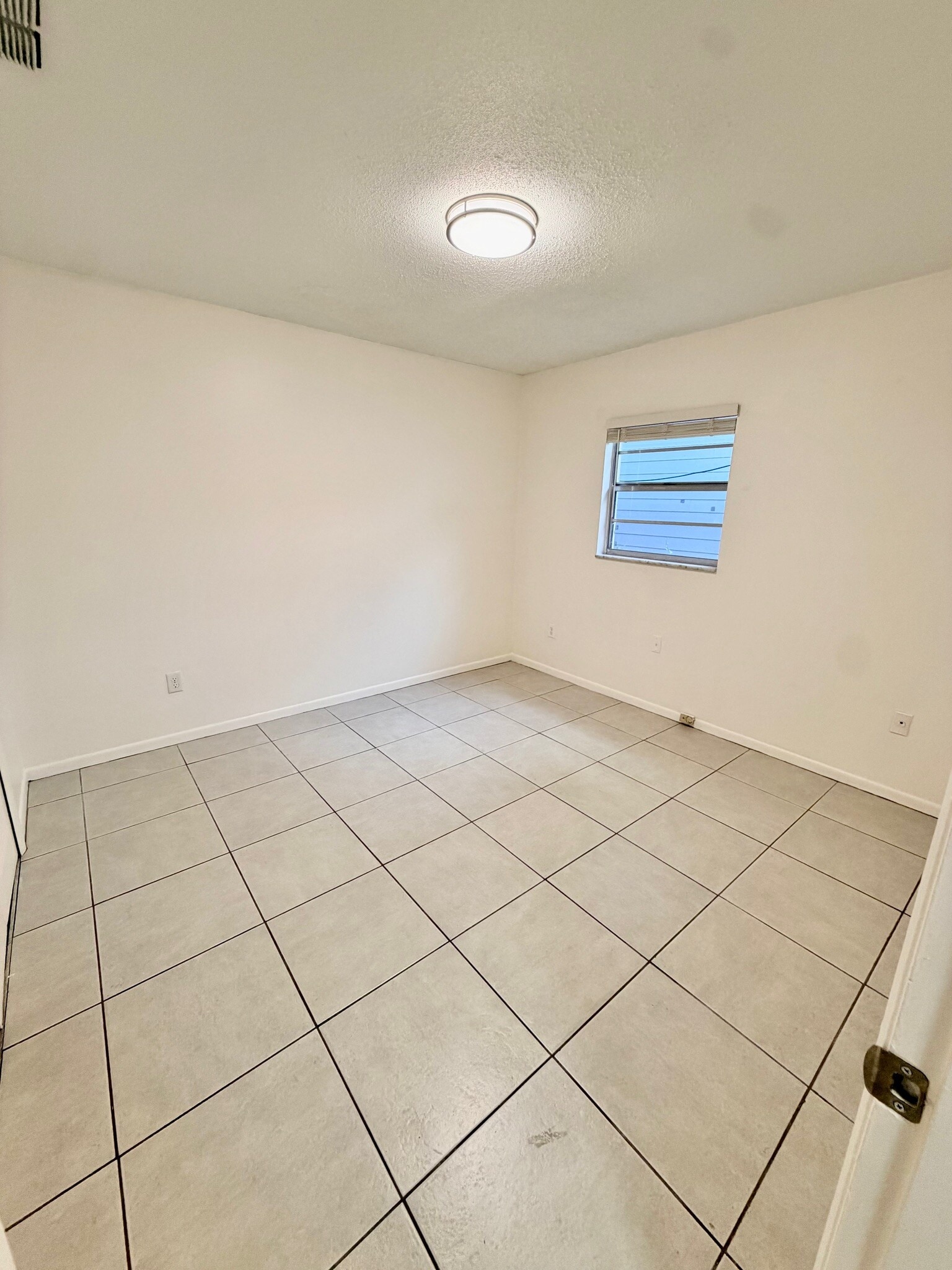 Bedroom 2 - 914 La Salle Ave