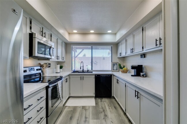 Building Photo - 2587 Swan Ln