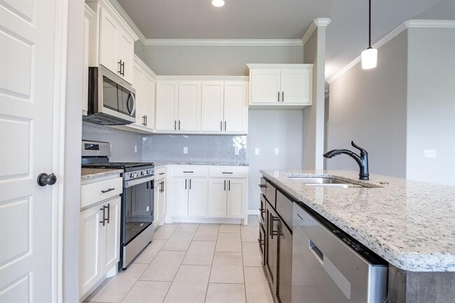Building Photo - 495 Cherrybark Dr