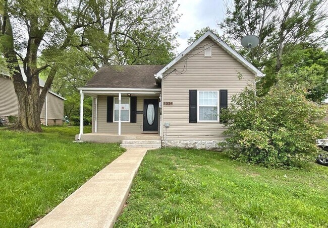 Building Photo - 1324 W Walnut St