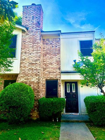 Building Photo - 2431 Kingsford Ct