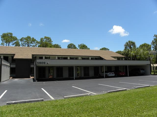 Building Photo - 5825 Rattlesnake Hammock Rd