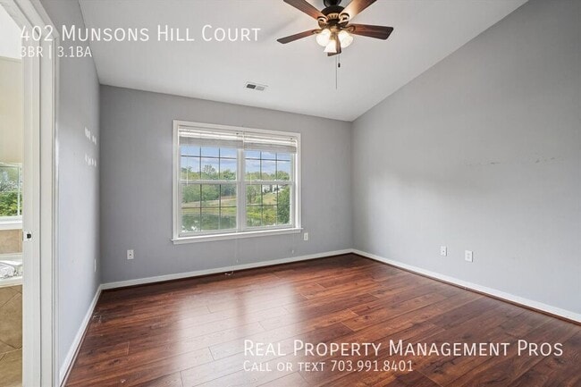 Building Photo - 402 Munsons Hill Ct