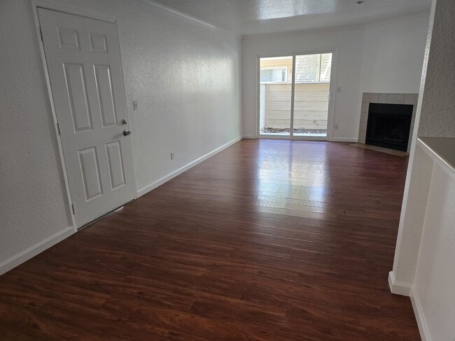 Building Photo - Two Bedroom Two Bath Condominium Unit for ...
