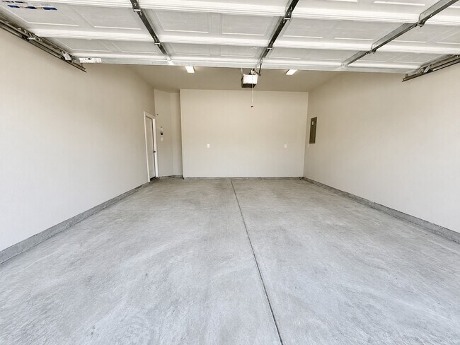 Building Photo - 21018 Camberwell Beauty Ln