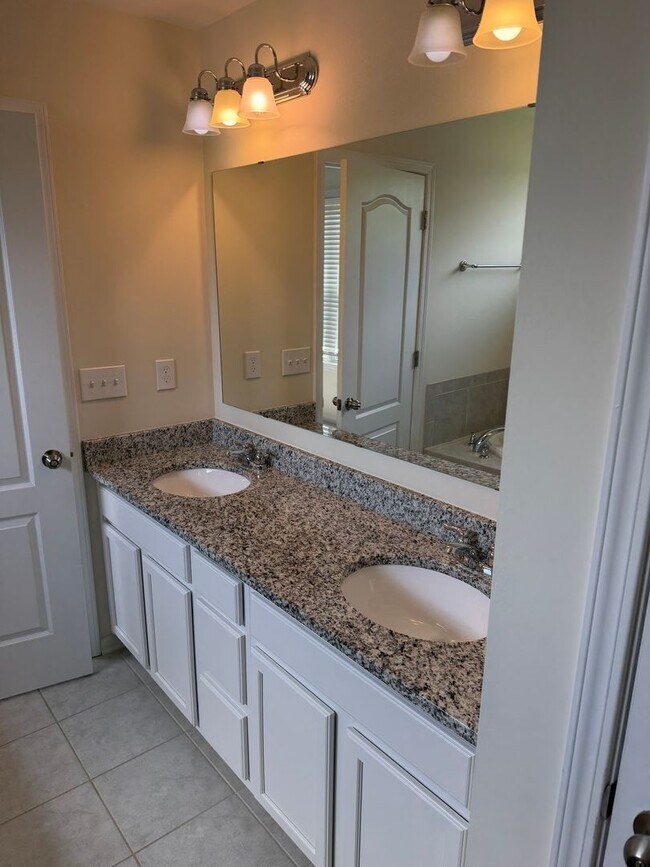 Building Photo - 3 BR/3BA | Newly Renovated Single Family Home | 1-Car Covered Parking | Gated backyard |Study and...