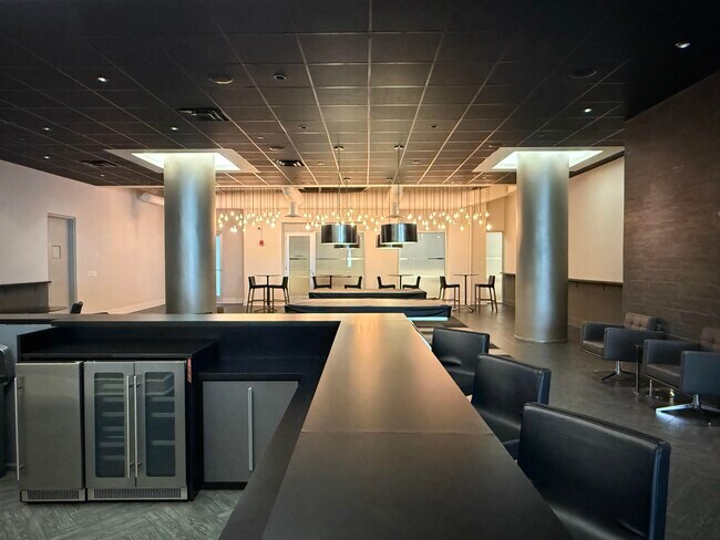 Building Photo - 50 DEY St