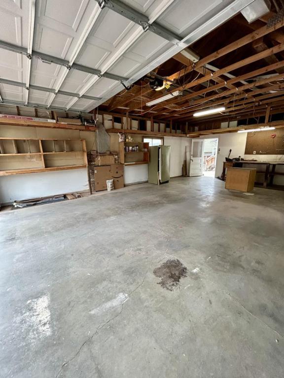 Building Photo - 625 Rudd Ave