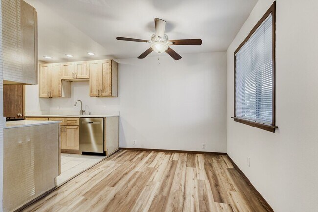 Building Photo - Segovia Building