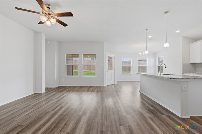 Building Photo - 1310 Prospector Trl
