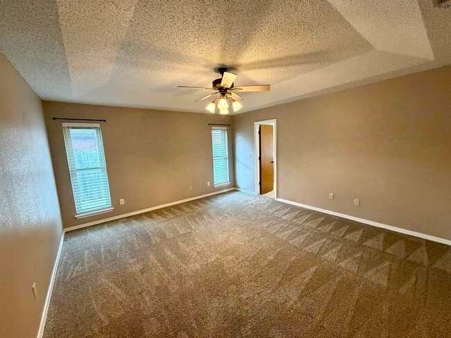 Building Photo - 4410 York St