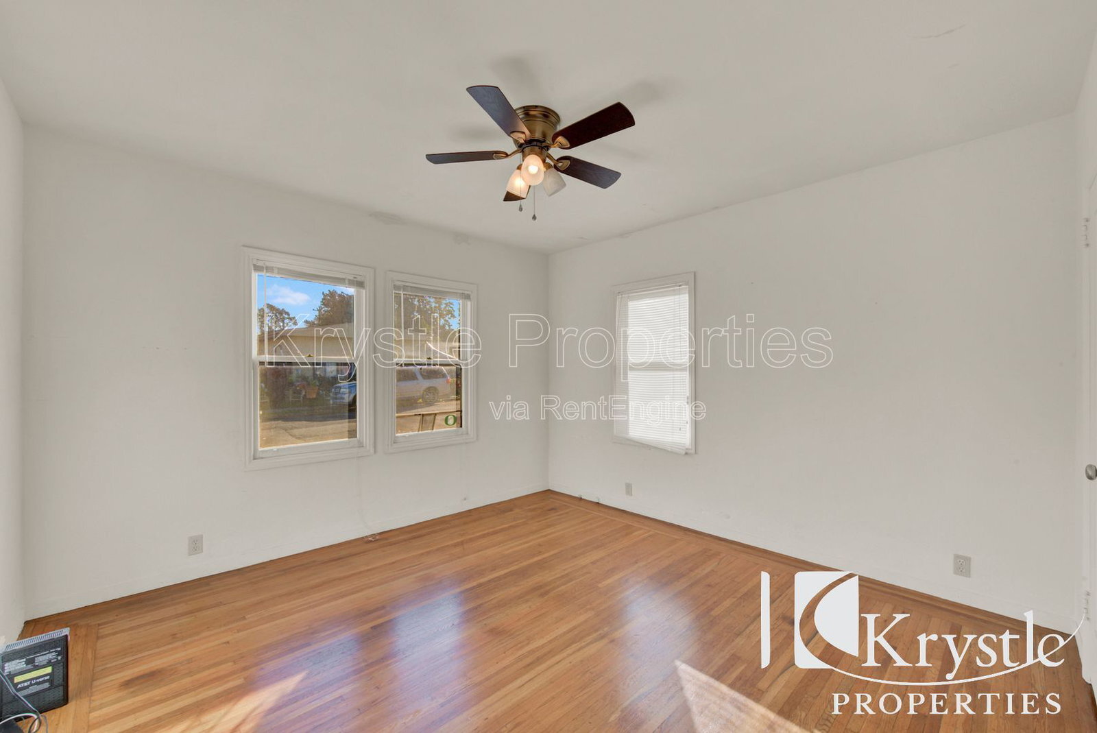 Building Photo - 209 14th St