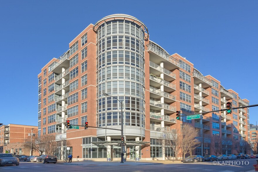 Primary Photo - 1200 W Monroe St