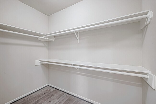 Building Photo - 3102 Glenn Lakes Ln