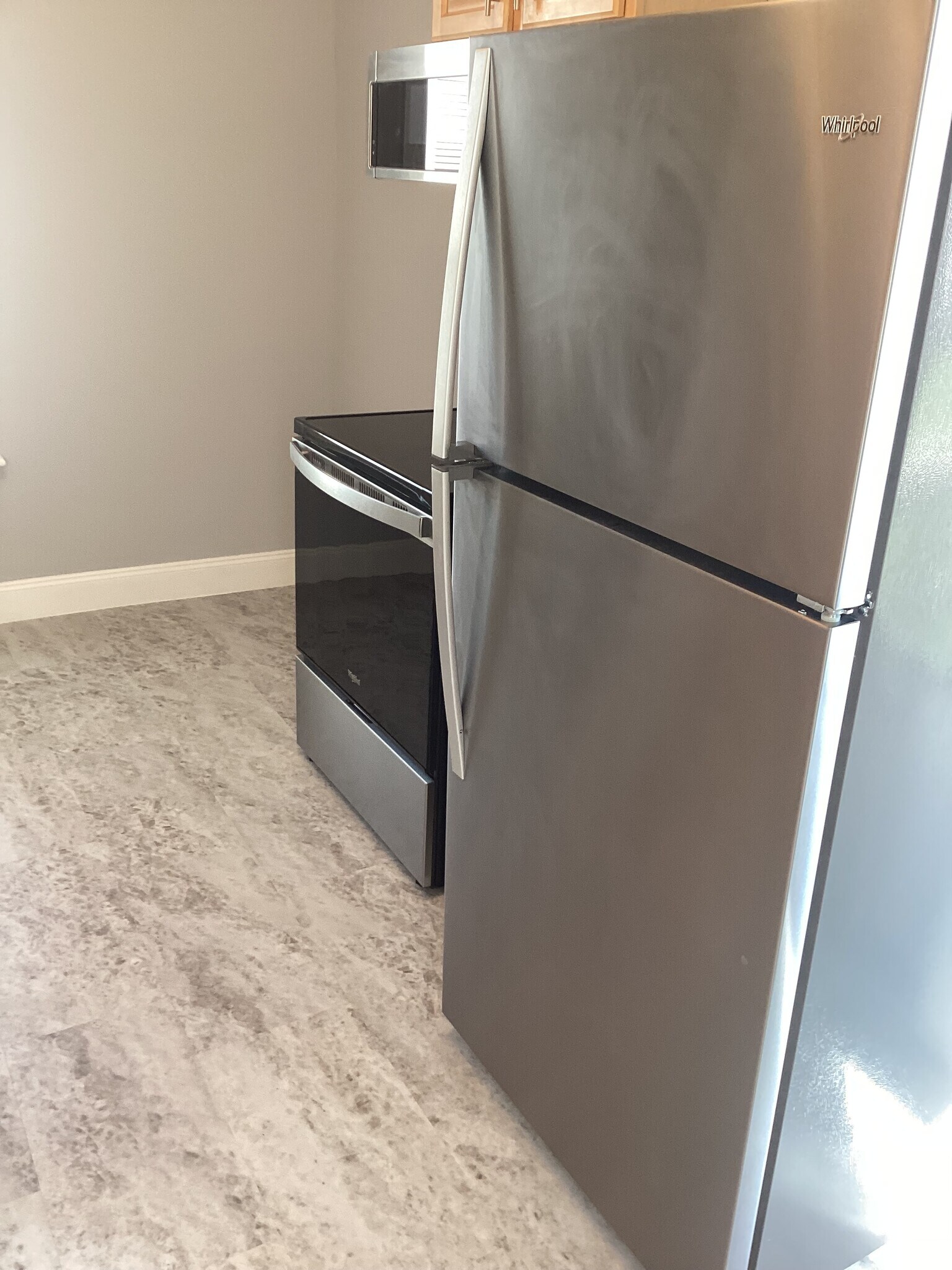 Building Photo - 244 W Main St