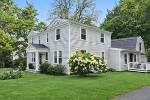 Building Photo - 22 Fletcher St