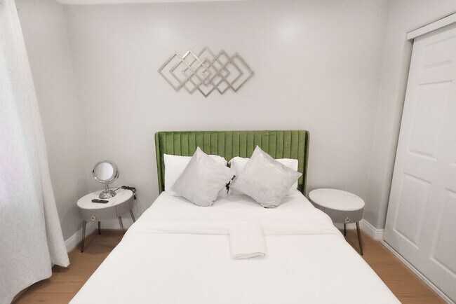 Building Photo - 8354 Adams St