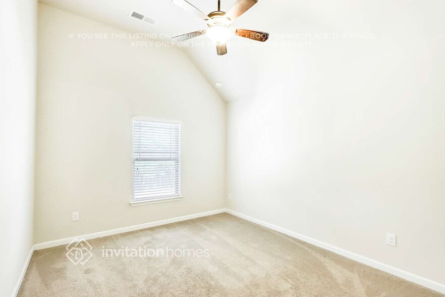 Building Photo - 3329 Alhambra Cir