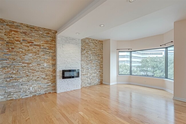 Building Photo - 2001 Holcombe Blvd